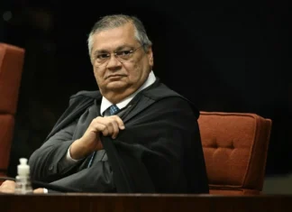 Anotações de Vorcaro mencionam “Dino” em contexto de precatórios de R$ 15 bi