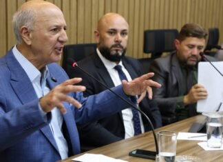 Arruda recebe homenagem em Planaltina de Goiás e defende subsídio para transporte entre DF e Entorno