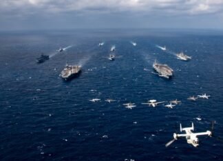 EUA destroem 16 navios lança-minas do Irã perto de Ormuz