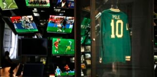 Museu do Futebol lança audioguia em formato de programa de rádio