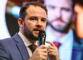 Ministro da Fazenda inicia agenda internacional nos EUA e na Europa