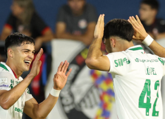Palmeiras derrota Bragantino para manter liderança no Brasileiro