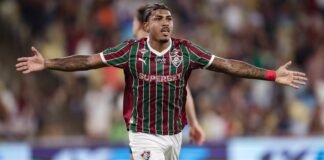 Flu bate Corinthians no Maracanã e assume vice-liderança do Brasileiro
