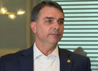Flávio Bolsonário diz que Lula perdeu governabilidade após derrota no Senado