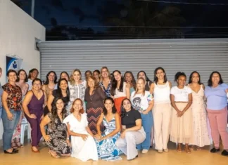 Glaucia do Arruda (Avante) se reúne com mães atípicas e debate inclusão no DF