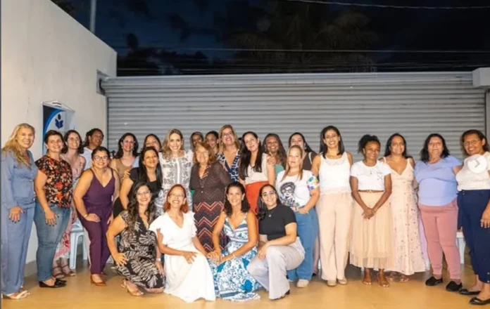 GLAUCIA-DO-ARRUDA-E-MAES-ATIPICAS
