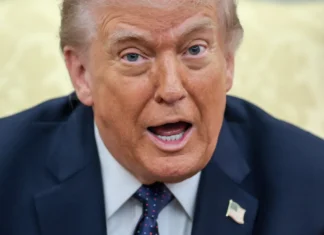 Trump anuncia suspensão de ataques ao Irã por duas semanas desde Estreito de Ormuz permaneça aberto