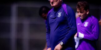 Corinthians demite Dorival Júnior após derrota para o Internacional