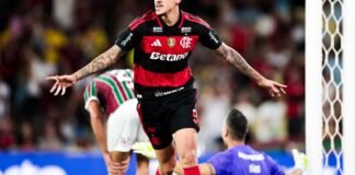 Com dois gols de Pedro, Flamengo vence Fluminense pelo Brasileirão