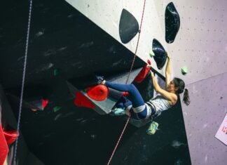 Marina Dias vence etapa da Copa do Mundo de paraescalada nos EUA