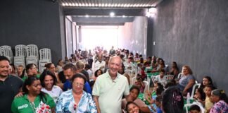 Arruda defende regularização de Santa Luzia e escrituras para mulheres