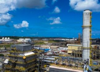 Refinarias da Petrobras operam com mais de 100% de capacidade; entenda