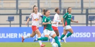 Palmeiras vence Bragantino e dorme na liderança do Brasileiro Feminino