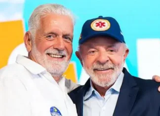 Base de Lula busca afastar imagem do presidente de Jaques Wagner após operação da PF
