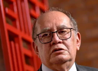 Gilmar Mendes avisa Lula que STF pode “vigiar” o TSE nas eleições de 2026