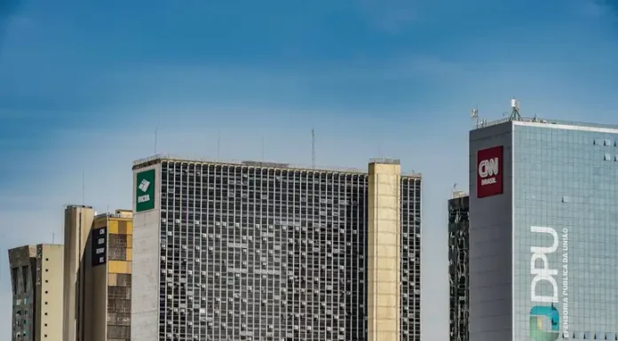 CNN Brasil avança para entrar na TV aberta até o fim de 2026
