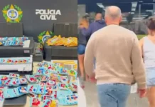 Golpe da figurinha: dupla é presa por fabricar figurinhas falsas da Copa em casa no Rio