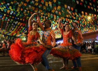 Justiça do DF define horários limites para crianças e adolescentes em festas juninas