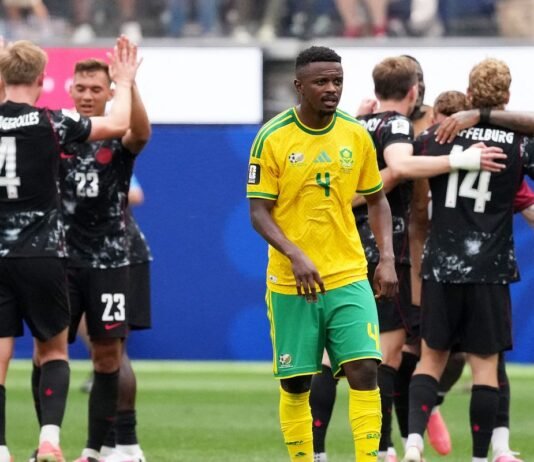 Com gol no final, Canadá vence Africa do Sul e vai às oitavas da Copa