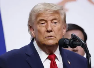 Vídeo: Trump diz que Brasil vive momento político “perigoso” e cita condenação de Eduardo Bolsonaro