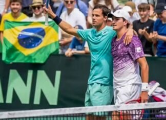 João Fonseca fica com o vice na chave de duplas do ATP 500 de Halle