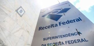 Receita paga lote especial de restituição automática em julho