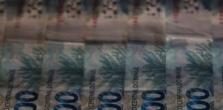 Redução de impostos e equilíbrio fiscal são prioridades, aponta CNI