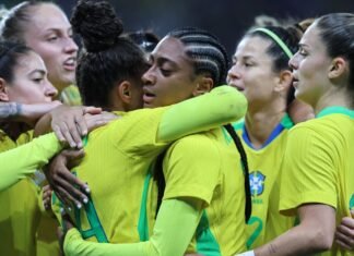 Seleção feminina encara Estados Unidos esta noite em São Paulo
