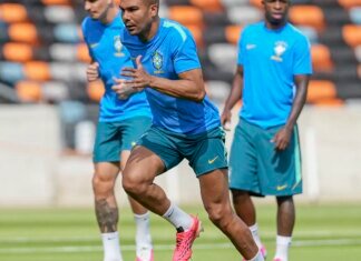 Brasil fecha preparação para duelo contra Japão, 1º mata-mata da Copa
