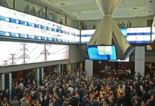 Ibovespa volta aos 174 mil pontos com aposta na Selic, e dólar cai