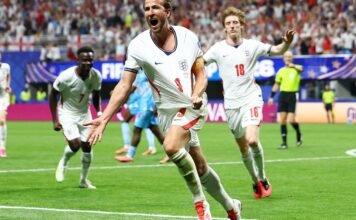 Inglaterra elimina RD Congo com dois gols de Kane e avança às oitavas