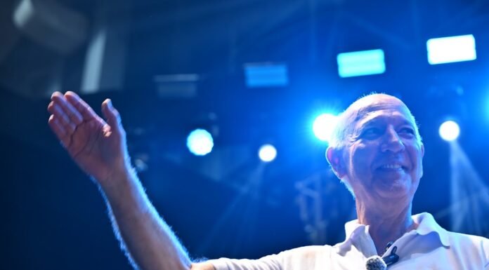 Arruda lança pré-candidatura ao Governo do DF em convenção conjunta do PSD e Avante