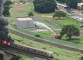 Trem do Metrô-DF descarrila