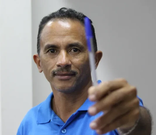 João Gomes é levado ao hospital e esposa