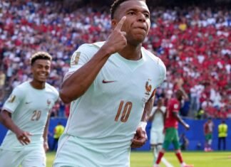 França é a primeira semifinalista da Copa após 2 a 0 sobre Marrocos