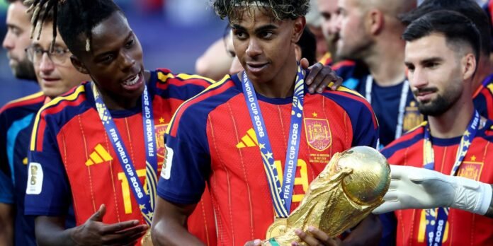 nico_willians_yamal_baena_espanha_bicampea_mundial_2026.jpg