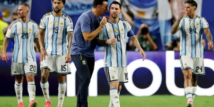scaloni_e_messi_selecao_argentina_copa_2026.jpg