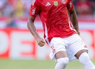 Victor Gabriel é suspenso por STJD até que Gabriel Pec volte a treinar
