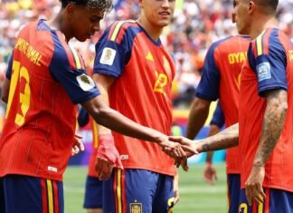 Espanha repete feito do Brasil de 1958 em classificação sobre Áustria