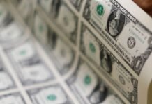 Guerra, tarifas e menos imposto a ricos geram dívida recorde nos EUA