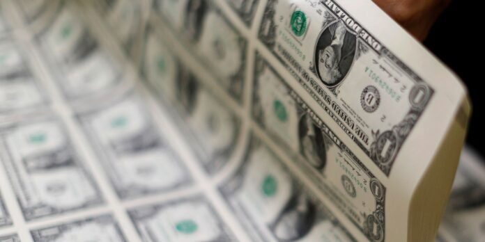 05102020dolar1380.jpg