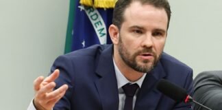 Durigan rebate críticas de inércia sobre crise do BRB