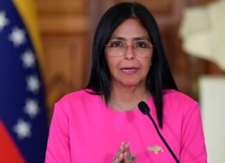 Presidente da Venezuela confirma acordo petrolífero com Estados Unidos