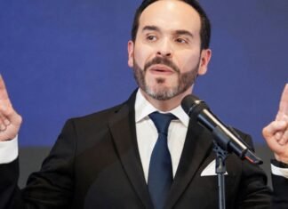 Governo Espriella encerra jornalismo da mídia pública da Colômbia