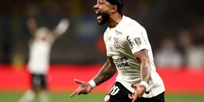 2026-08-21t021518z_897125007_up1em8l069hhc_rtrmadp_3_soccer-libertadores-cor-ros.jpg