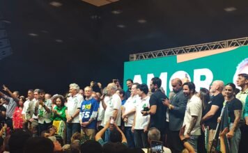Convenção de PSD e Avante confirma a candidatura de Arruda e impressiona pela mobilização