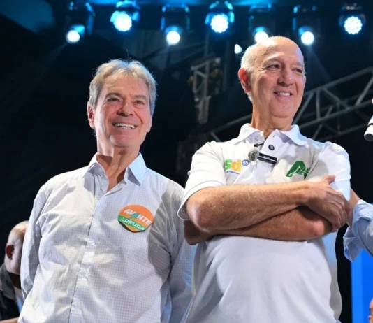 Gim Argello mantém palavra e segura a coligação Avante/PSD que sustenta candidatura de Arruda