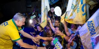 Izalci Lucas mobiliza lideranças nacionais e 3 mil apoiadores em demonstração de força rumo à Câmara Federal