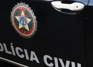 Manifestação no Rio de Janeiro tem tiros e interdição de ruas