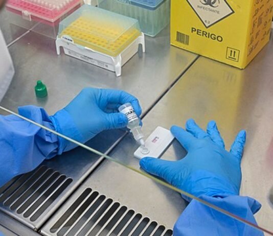 Anvisa atualiza regras sobre controle de qualidade em laboratórios